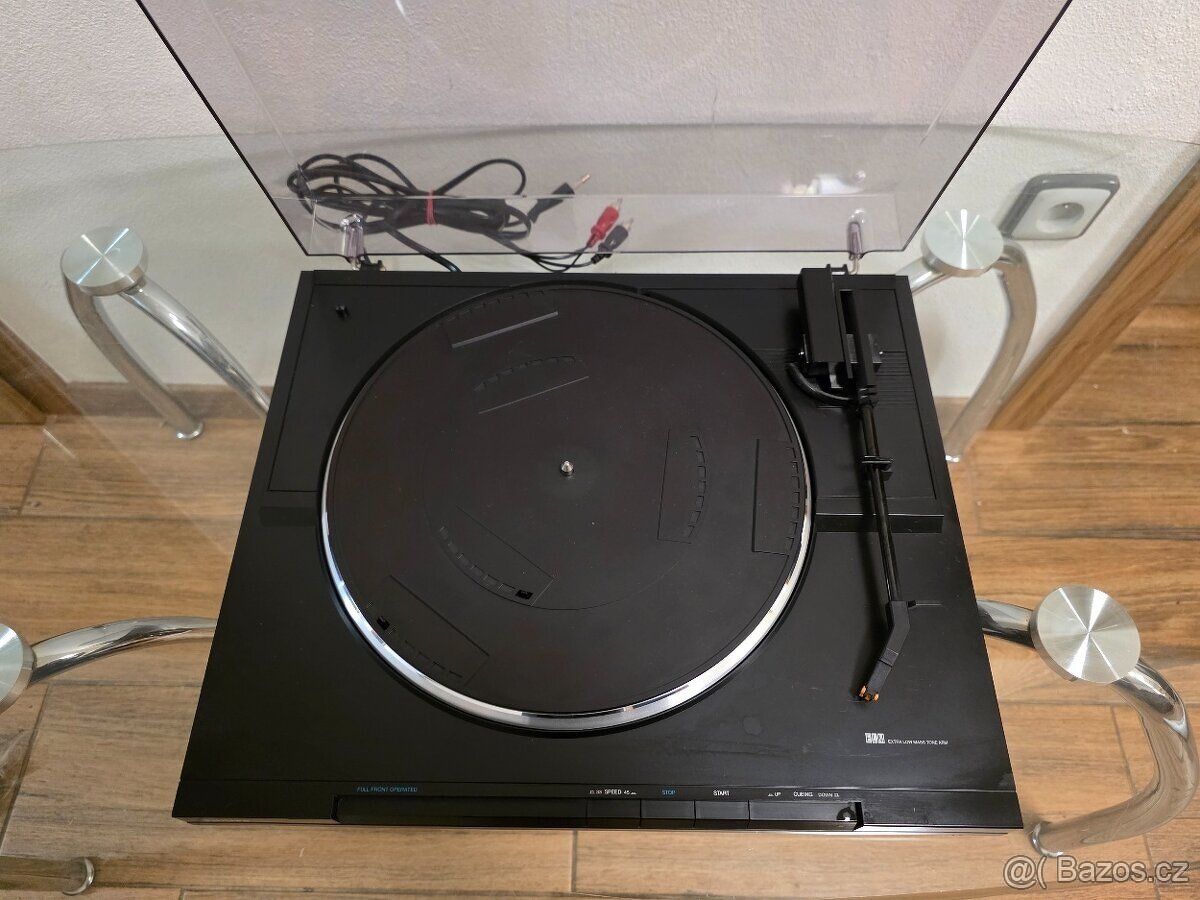 Plně automatický gramofon Philips FP 563