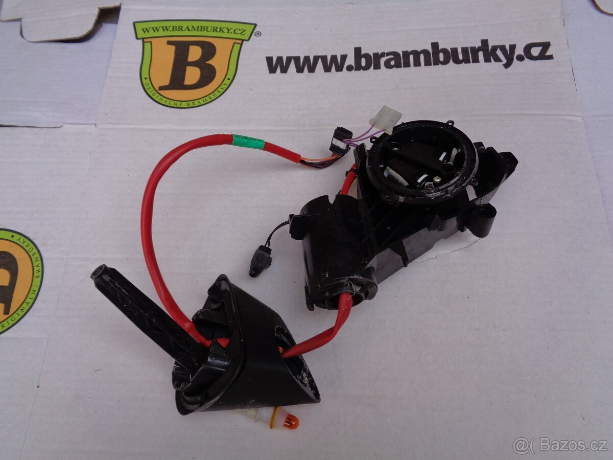 Motorek pravé zrcátko spolujezdec Renault Modus facelift