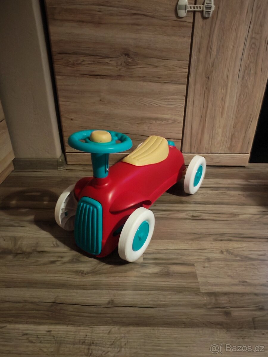 Dětské auto odrážedlo