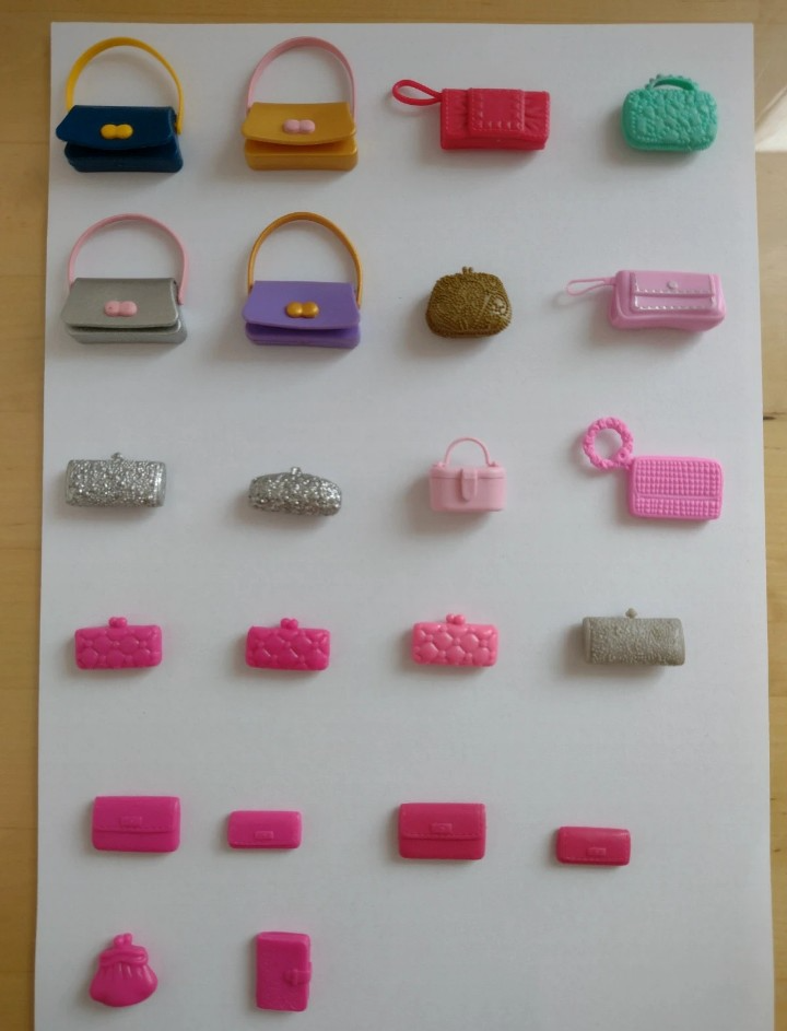 Kabelky, psaníčka, peněženka, diář pro panenky