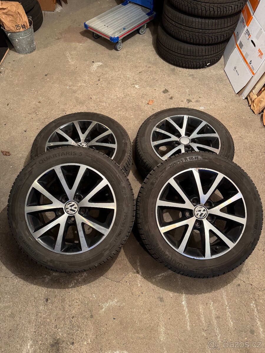 Original ALU kola VW 16" ET50, celoroční 205/55/R16, 5x112