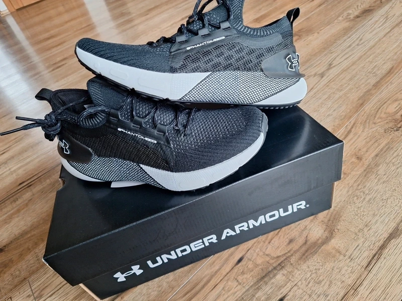 Nové běžecké Under Armour Hovr Phantom 3