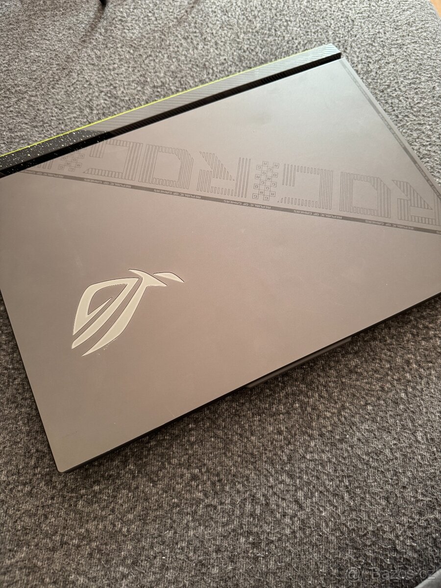 Asus ROG Strix G16 G614J