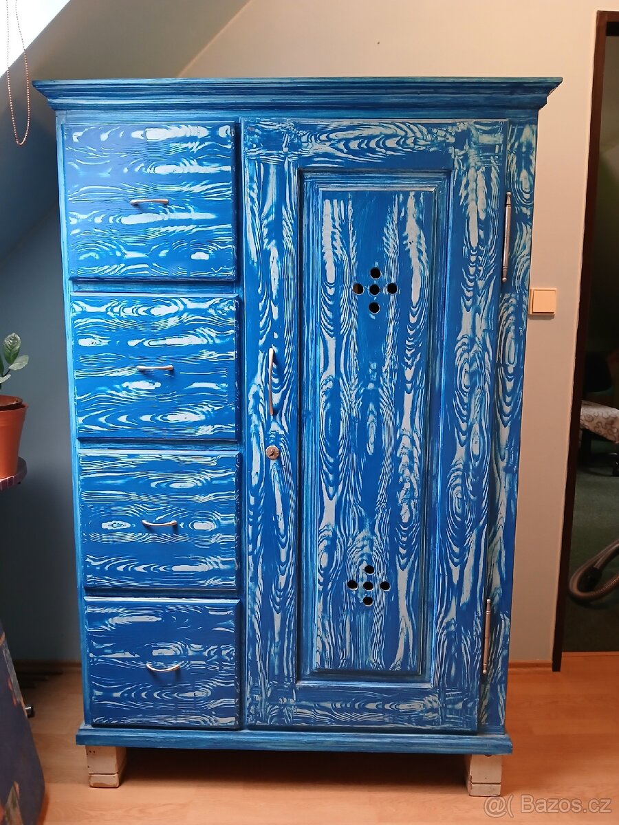 Skříň vařenka