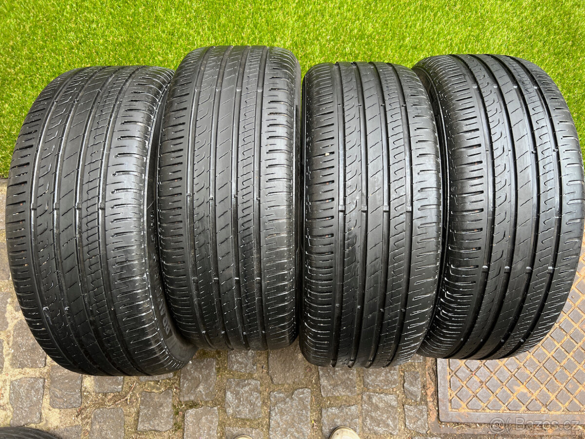 215 55 17 R17 letní pneumatiky Barum Bravuris 5