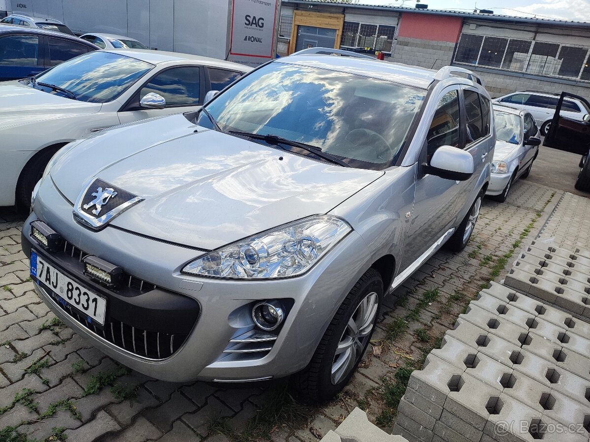 Peugeot 4007 2.2hdi 115kw manuál/4x4/kůže/bixenon/navi