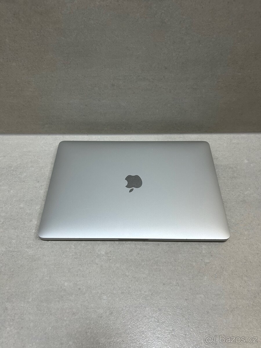 Apple MacBook 13” 512GB,i5,8GB RAM, záruka