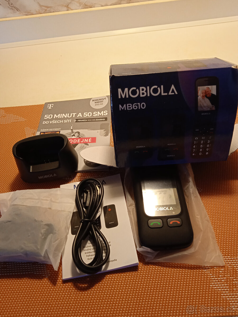 Mobilní telefon Mobiola