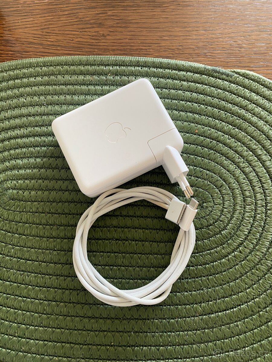 Apple 140W USB-C napájecí adaptér originál A2452