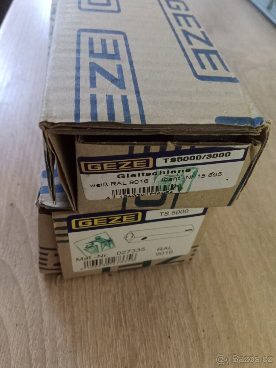 Dveřní samozavírač Geze TS 5000/TS5000S