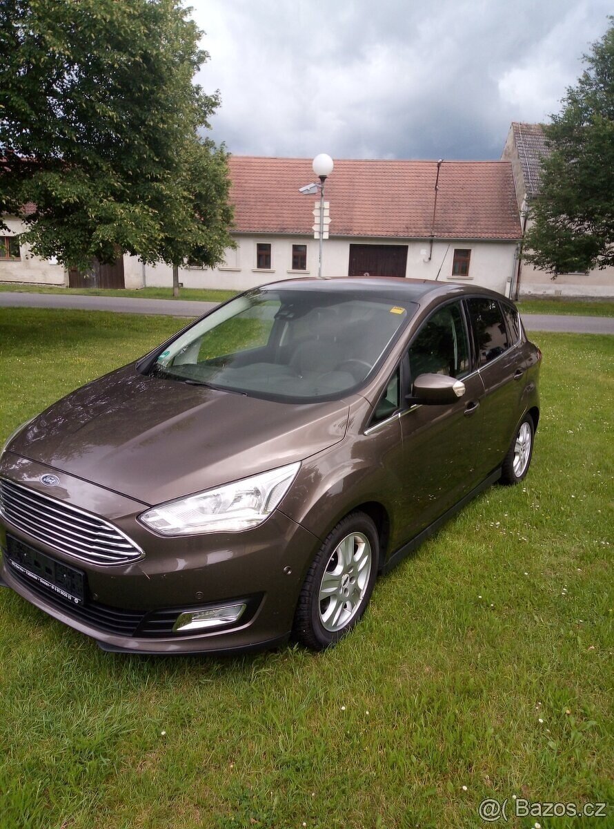 Ford C-max 2.0tdci 110kw rok 2015 Titanium Sync
