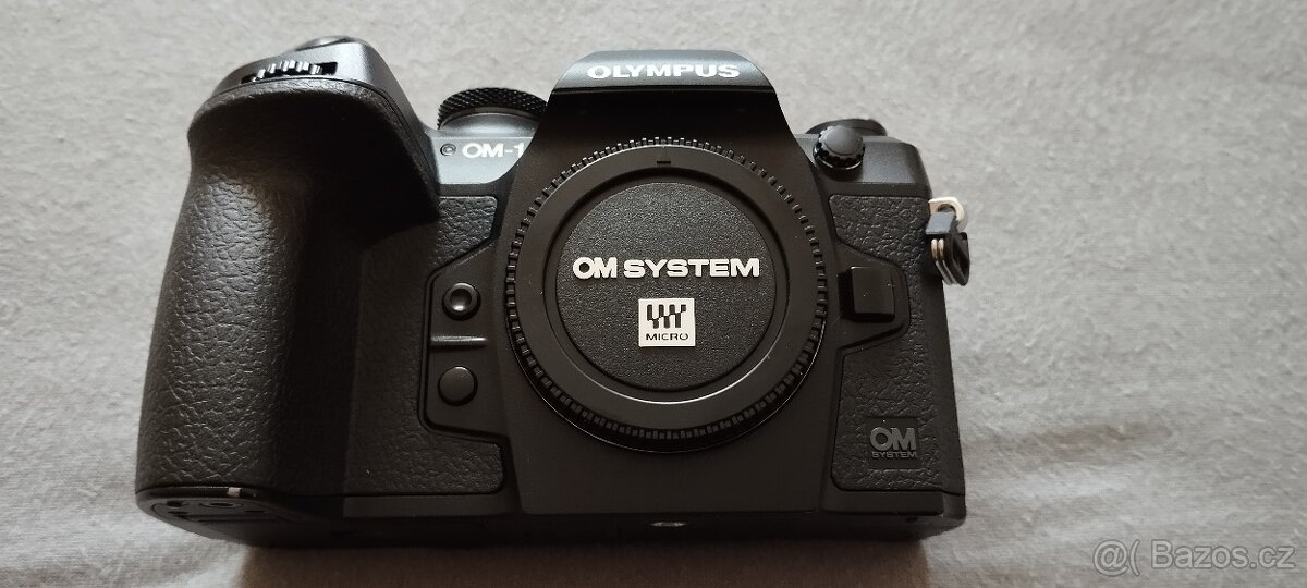 Olympus OM-1