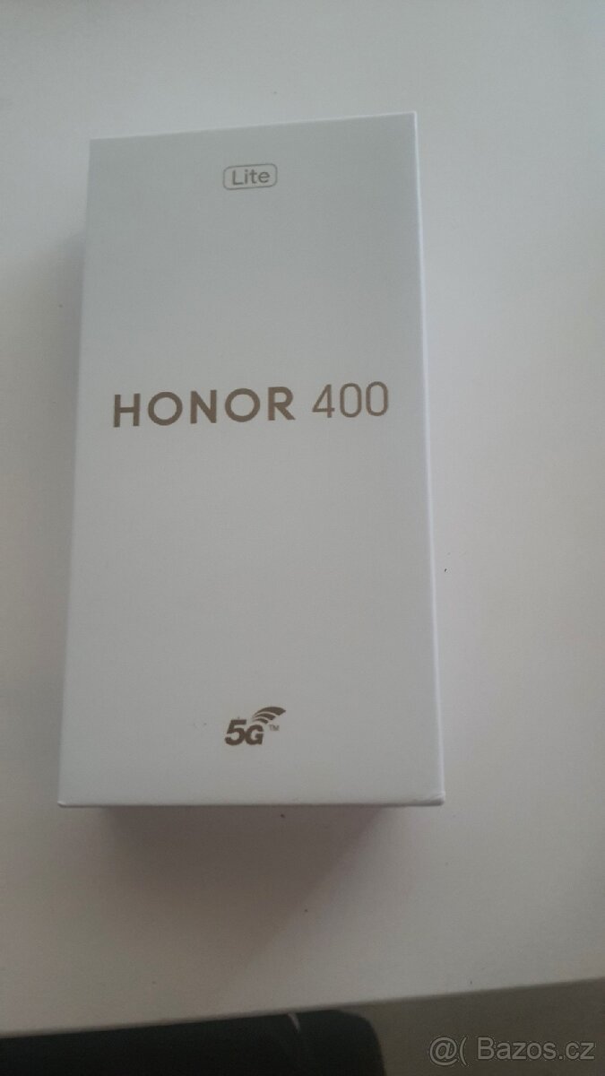 Mobilní telefon HONOR 400 LITE