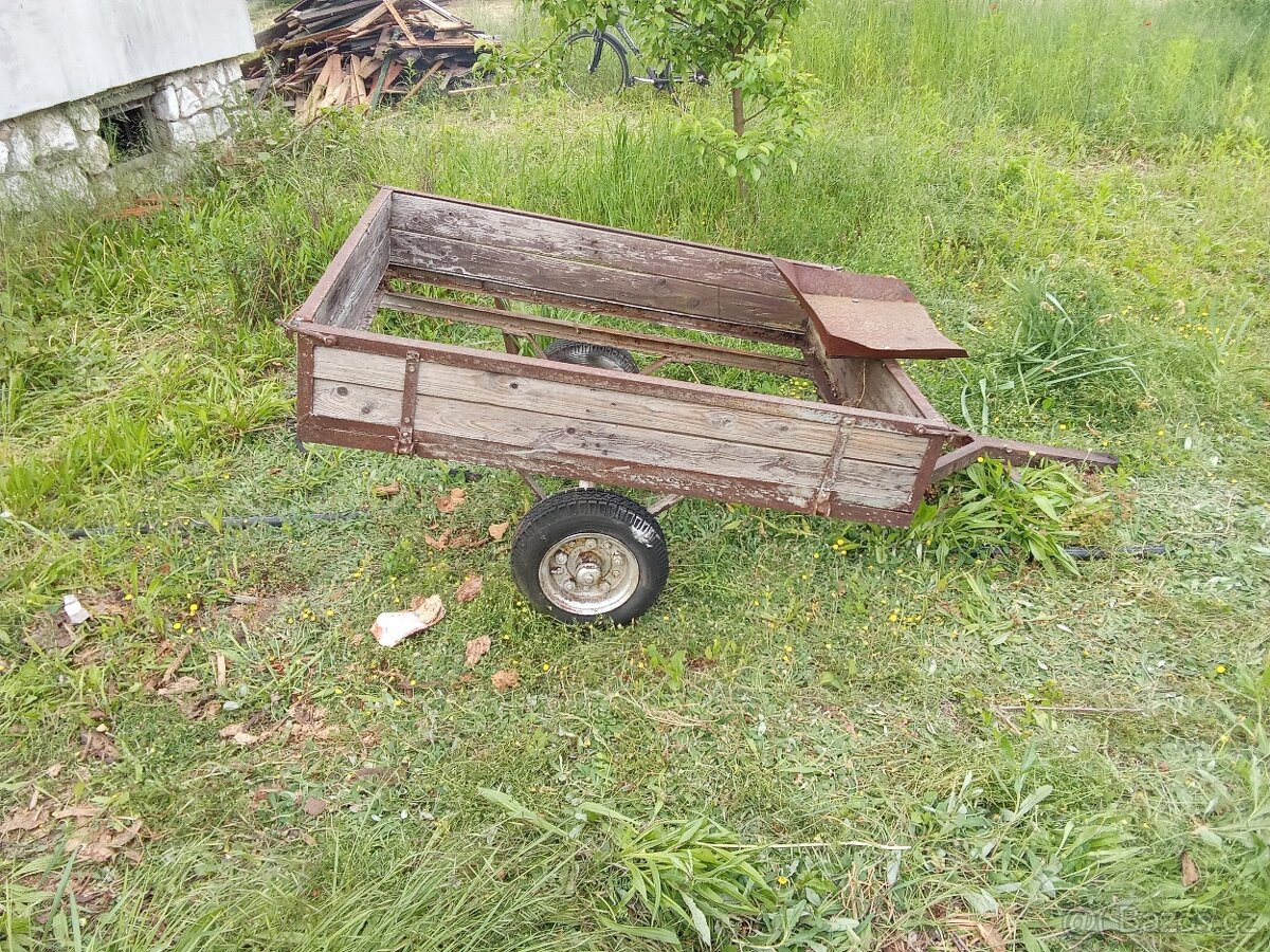Vlečka za malotraktor