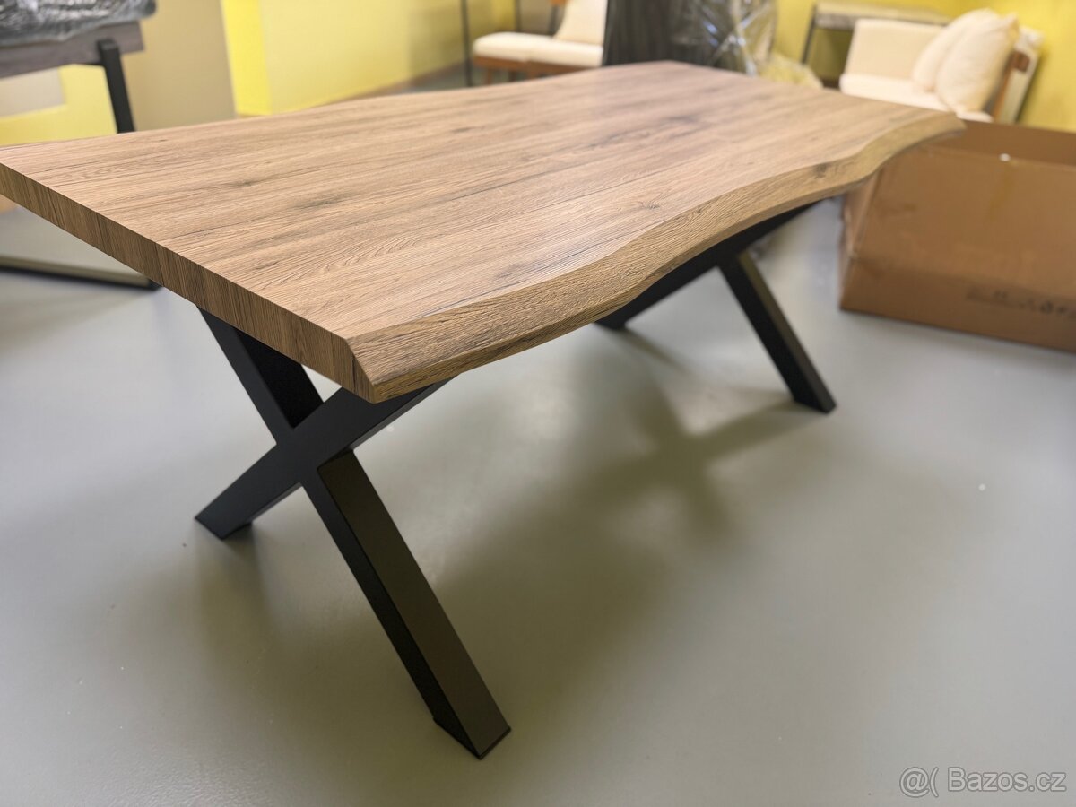Jídelní stůl 180x90cm