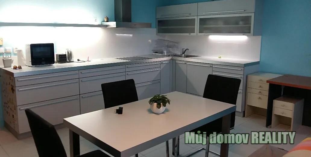 Pronájem bytu 3+kk, 73 m s balkonem a garáží Praha 5, Zličí