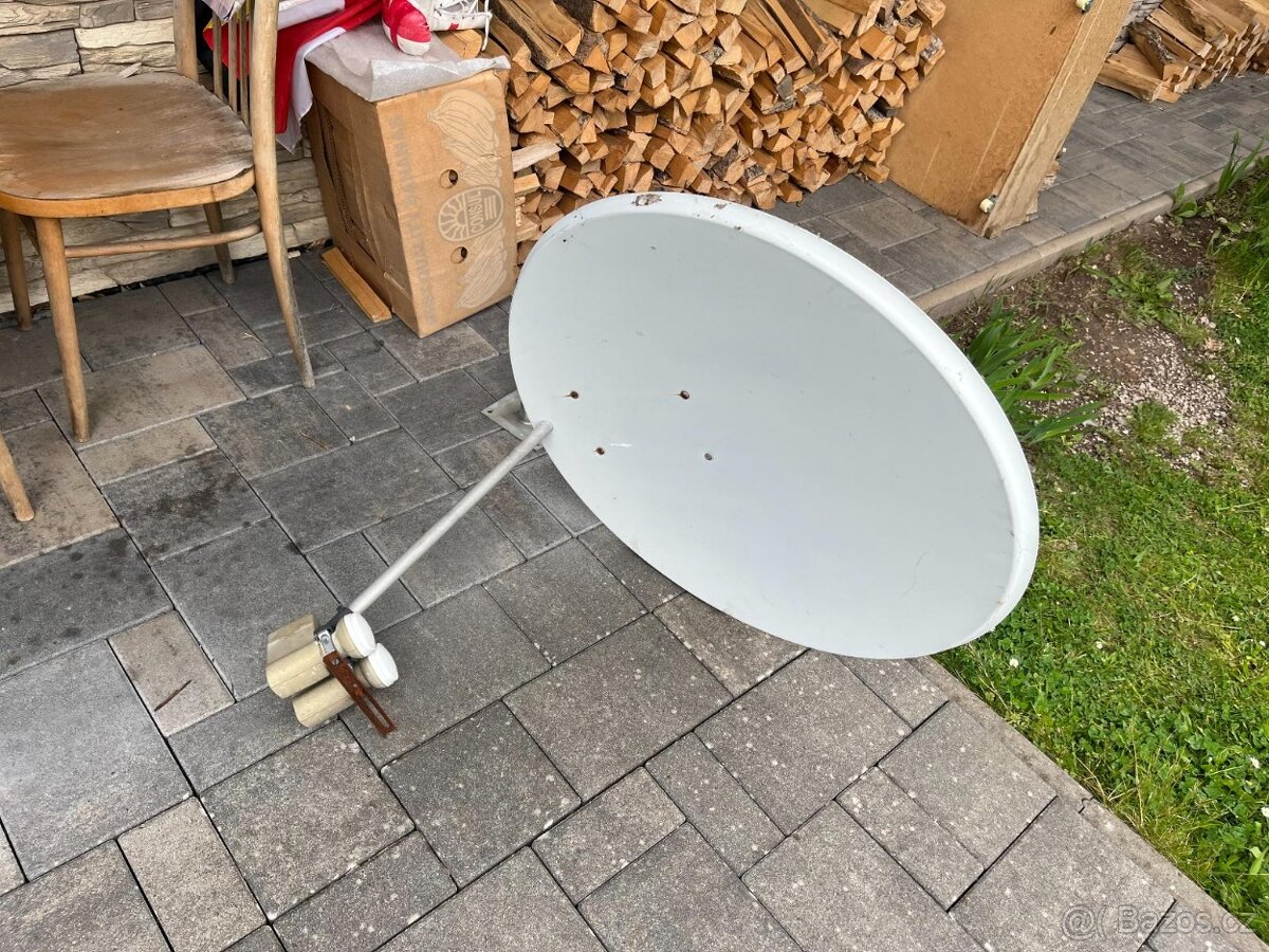 venkovní satelit - parabola + držák na zeď
