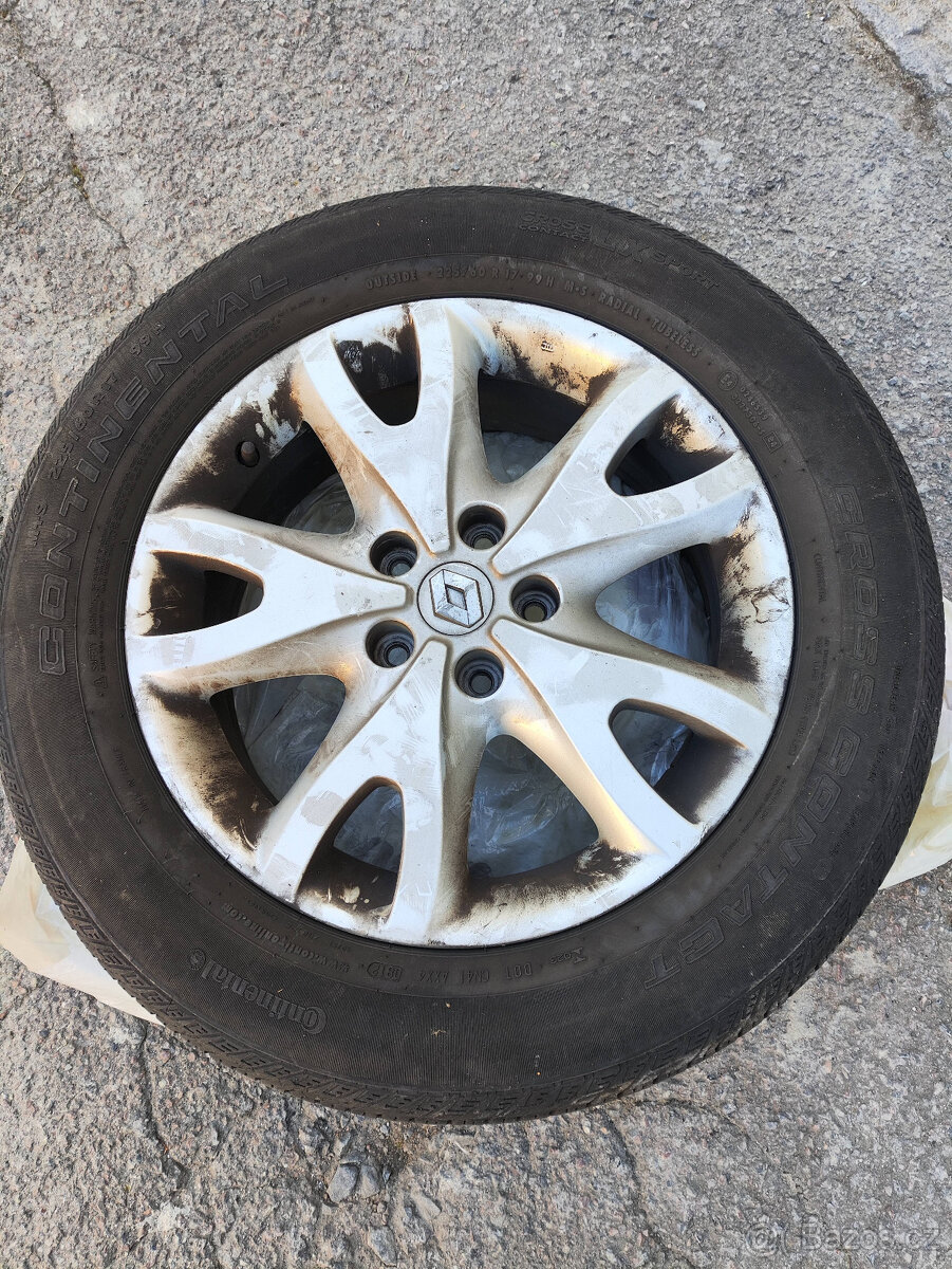 Continental 225/60 R17 99H letní pneu