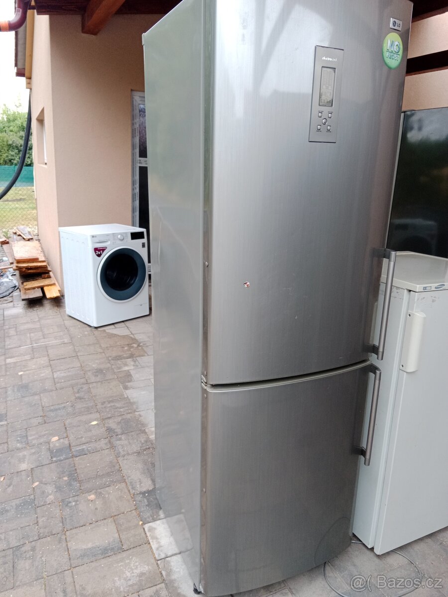 Lednice s mrazakem LG No Frost