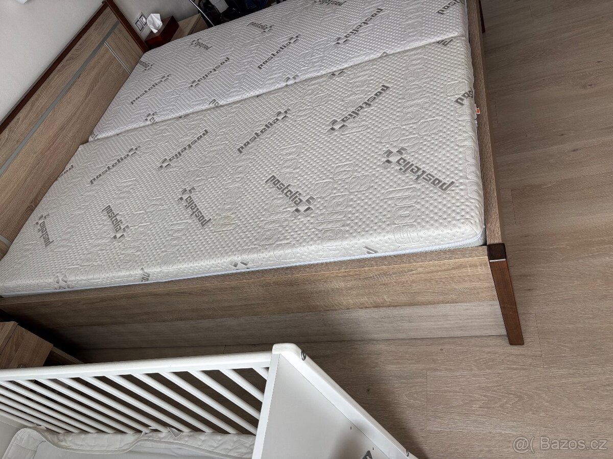 Prodám postel 200x180 bez roštů
