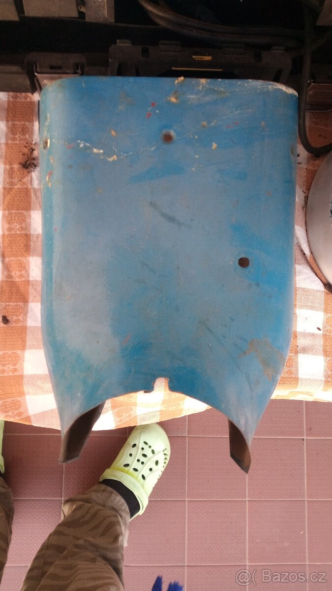 PRSÍČKA JAWA 550