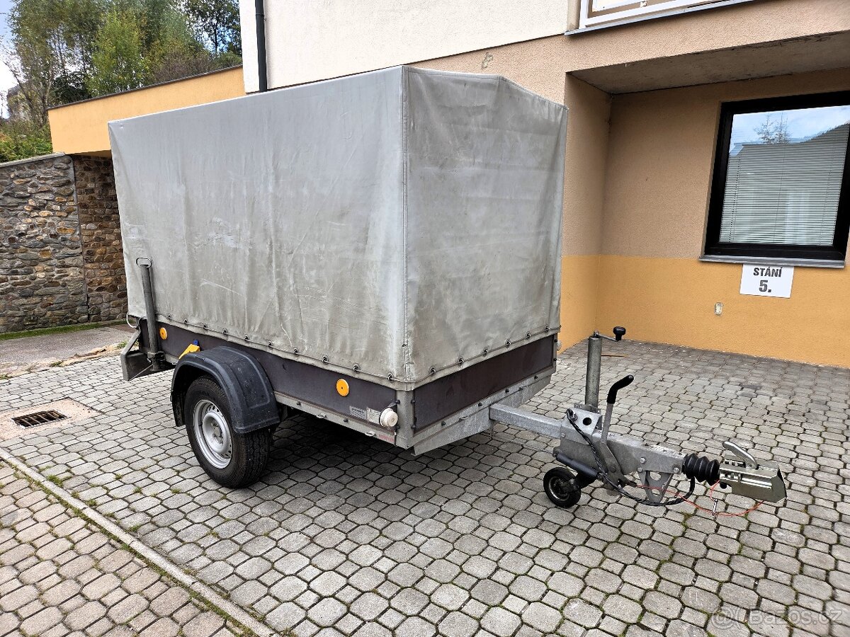 Přívěsný vozík bržděný RS - 04 B SACHER