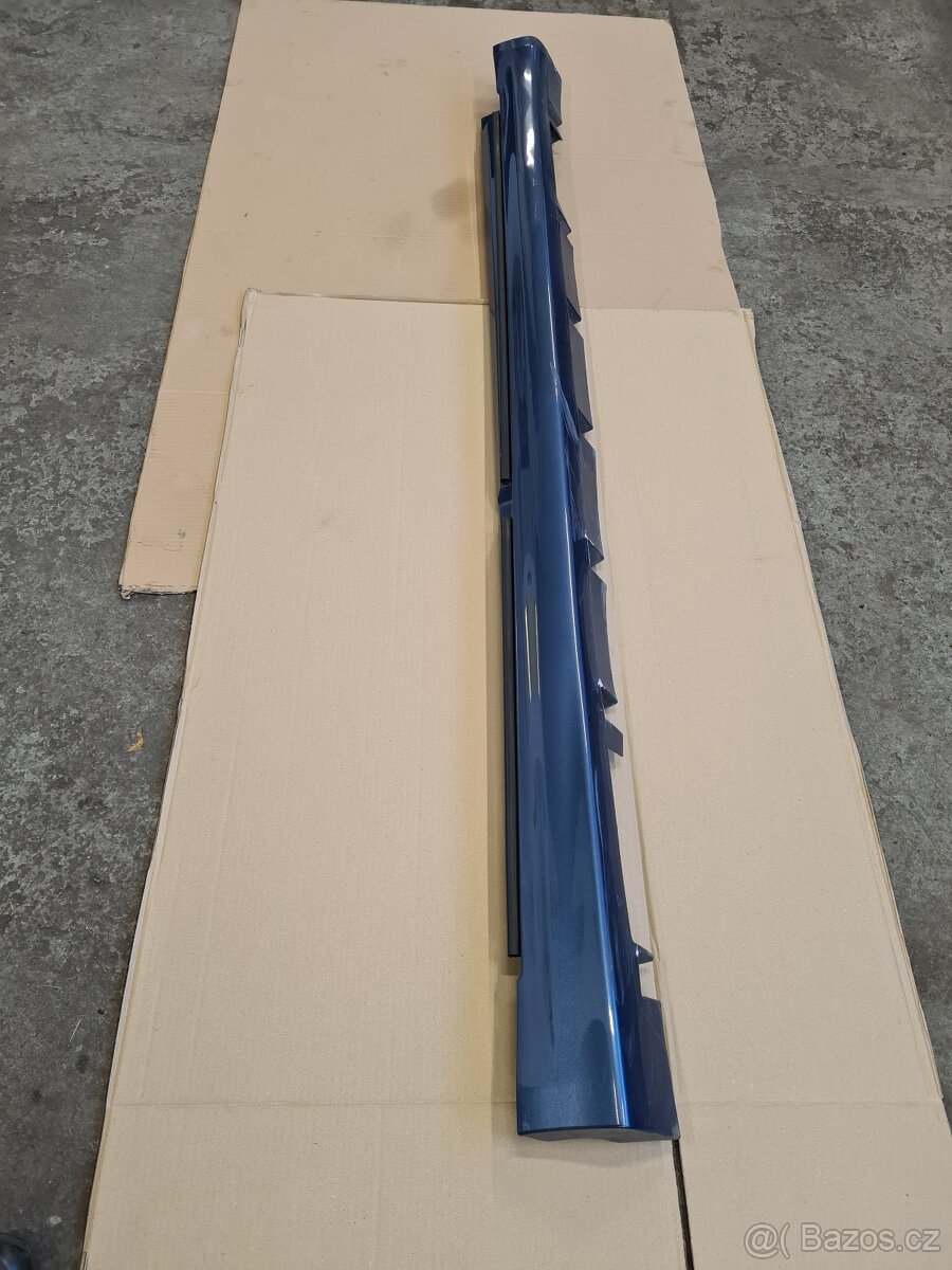 Práh Ford Mondeo 2012-2020 - pravý plast prahu