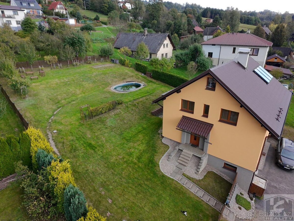 RD 5+1 s pozemkem 1124m2, Bítouchov u Semil