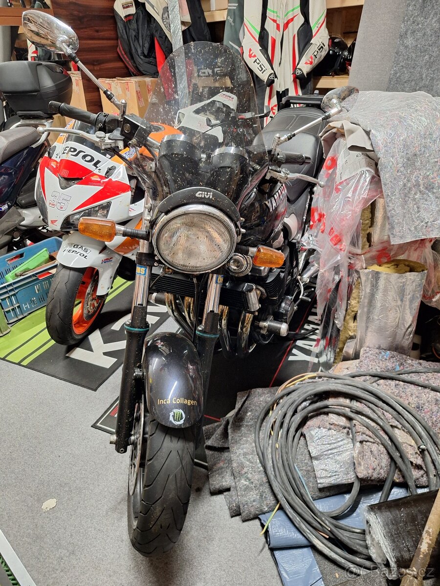 YAMAHA XJR 1300 RP02