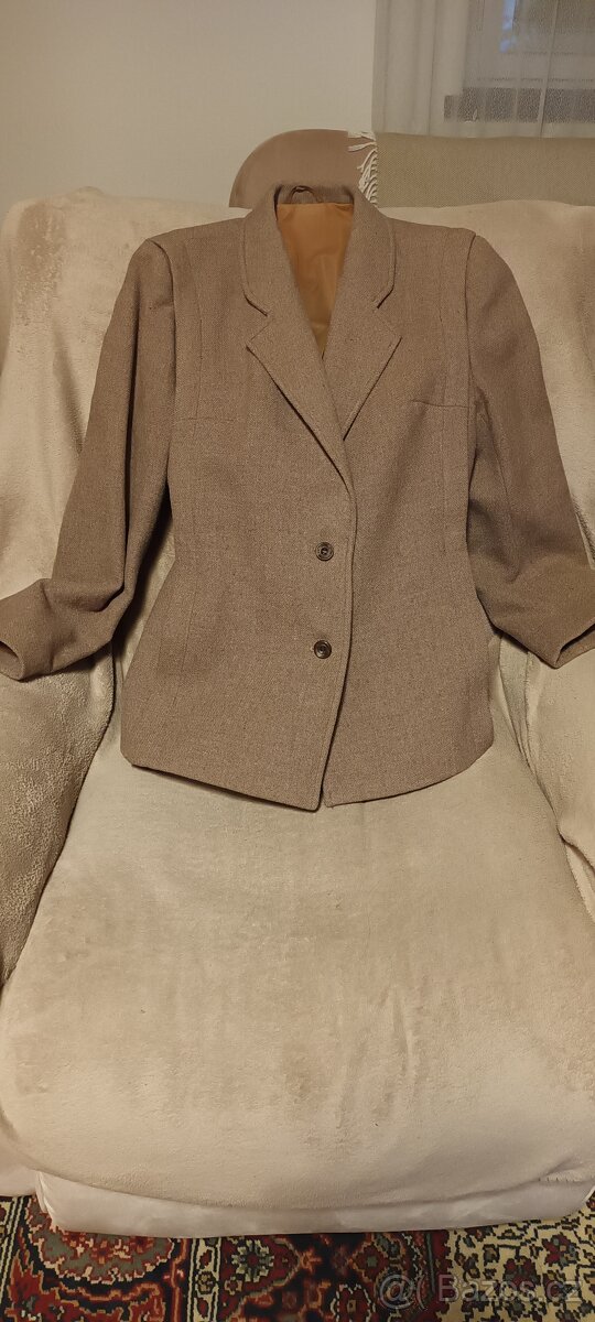 Béžové sako