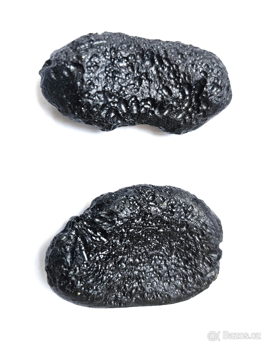 Indočínity (Vietnam) - z dopadu meteoritu