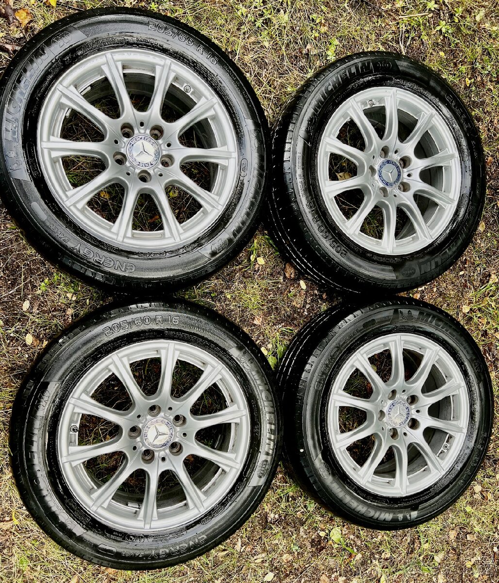 Letni kola Mercedes 5x112 R16 205/60 ET38