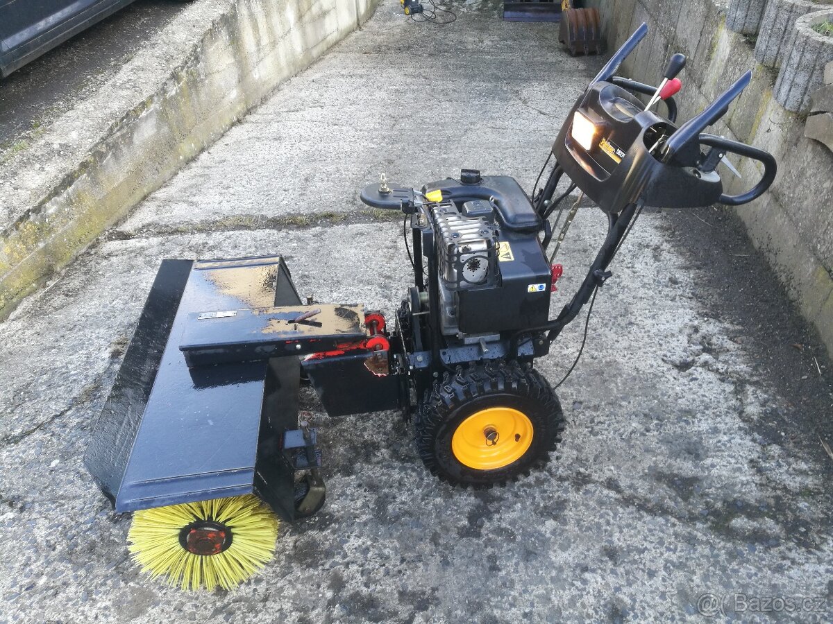 Sněžná fréza + zametací kartáč