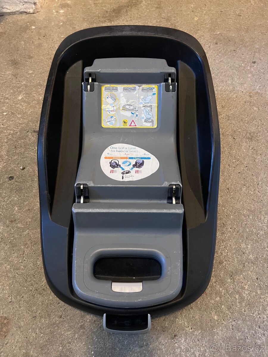Isofix stanice pro dětské vajíčko i sedačku MAXI-COSI