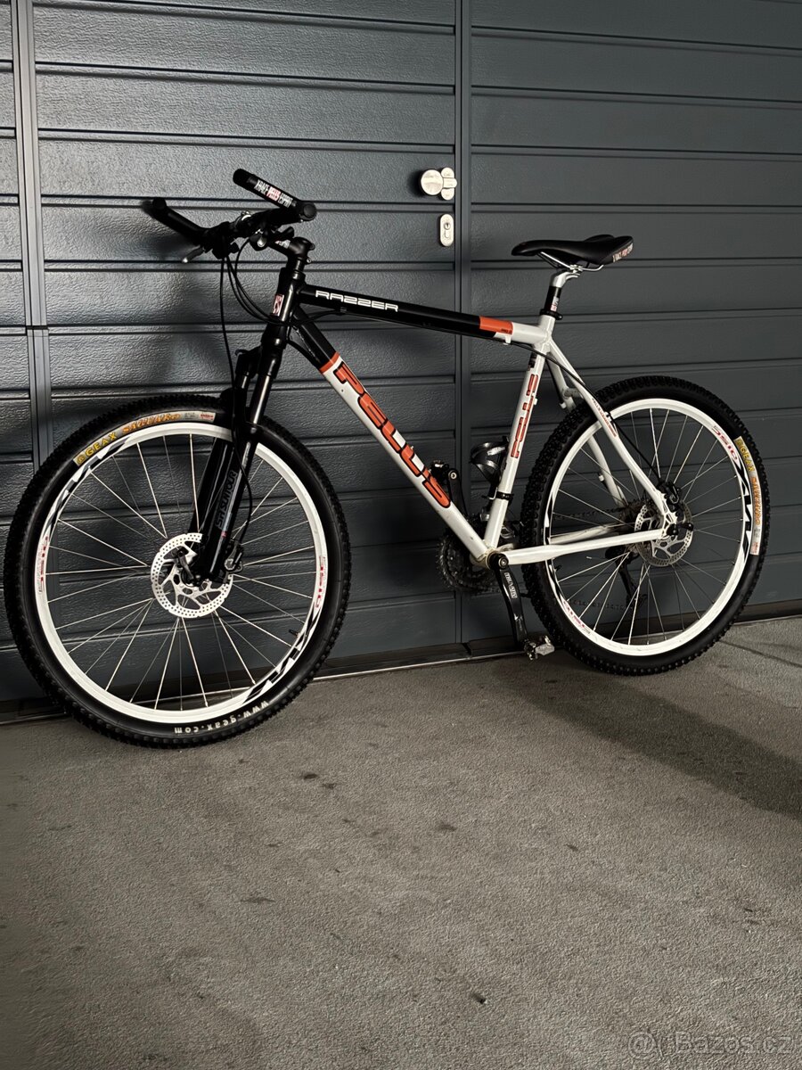 Horské kolo Pells Razzer