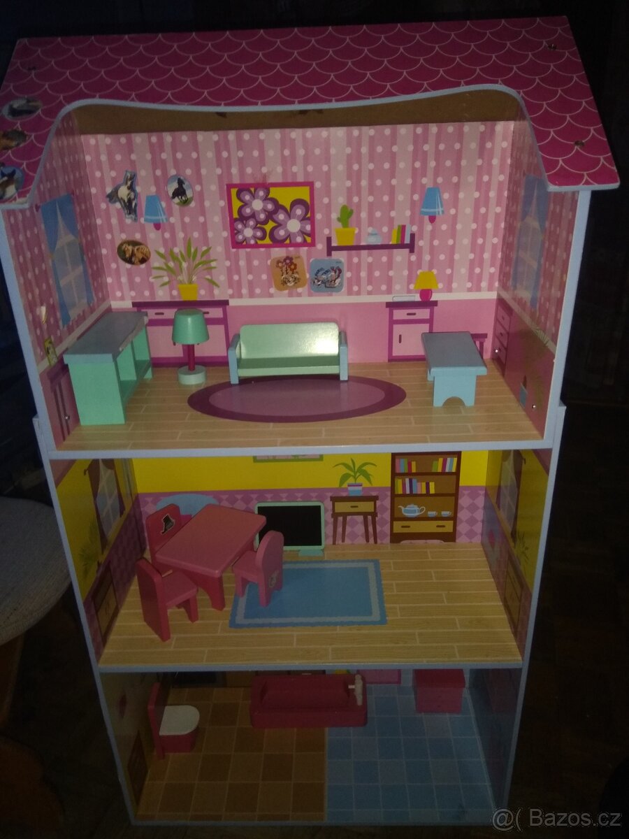 Domeček pro panenky