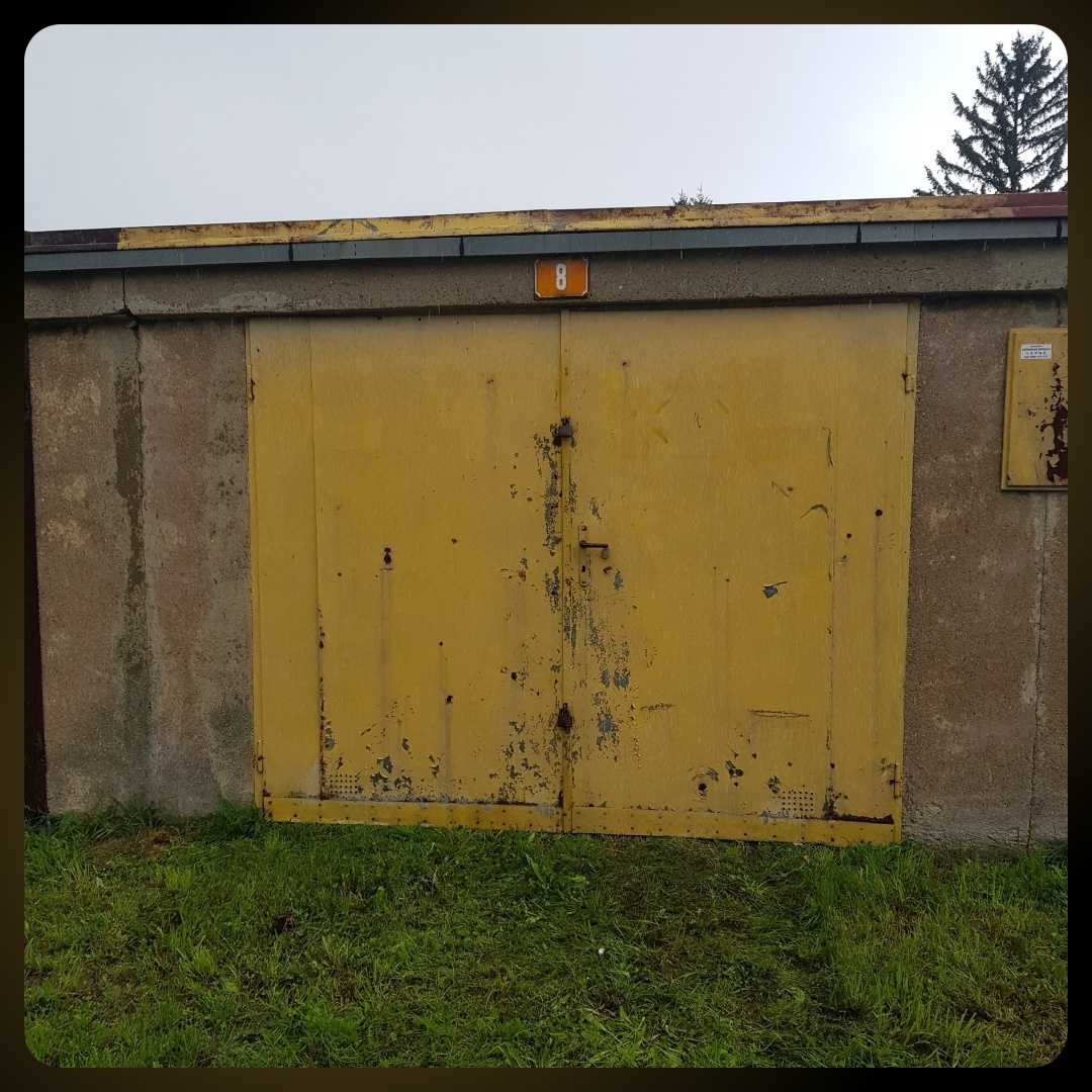 garaz k pronajmu - ul. Miru, primo u CS Shell