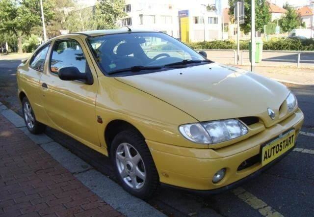 KOUPÍM Renault Megane I Coach 2.0 16v