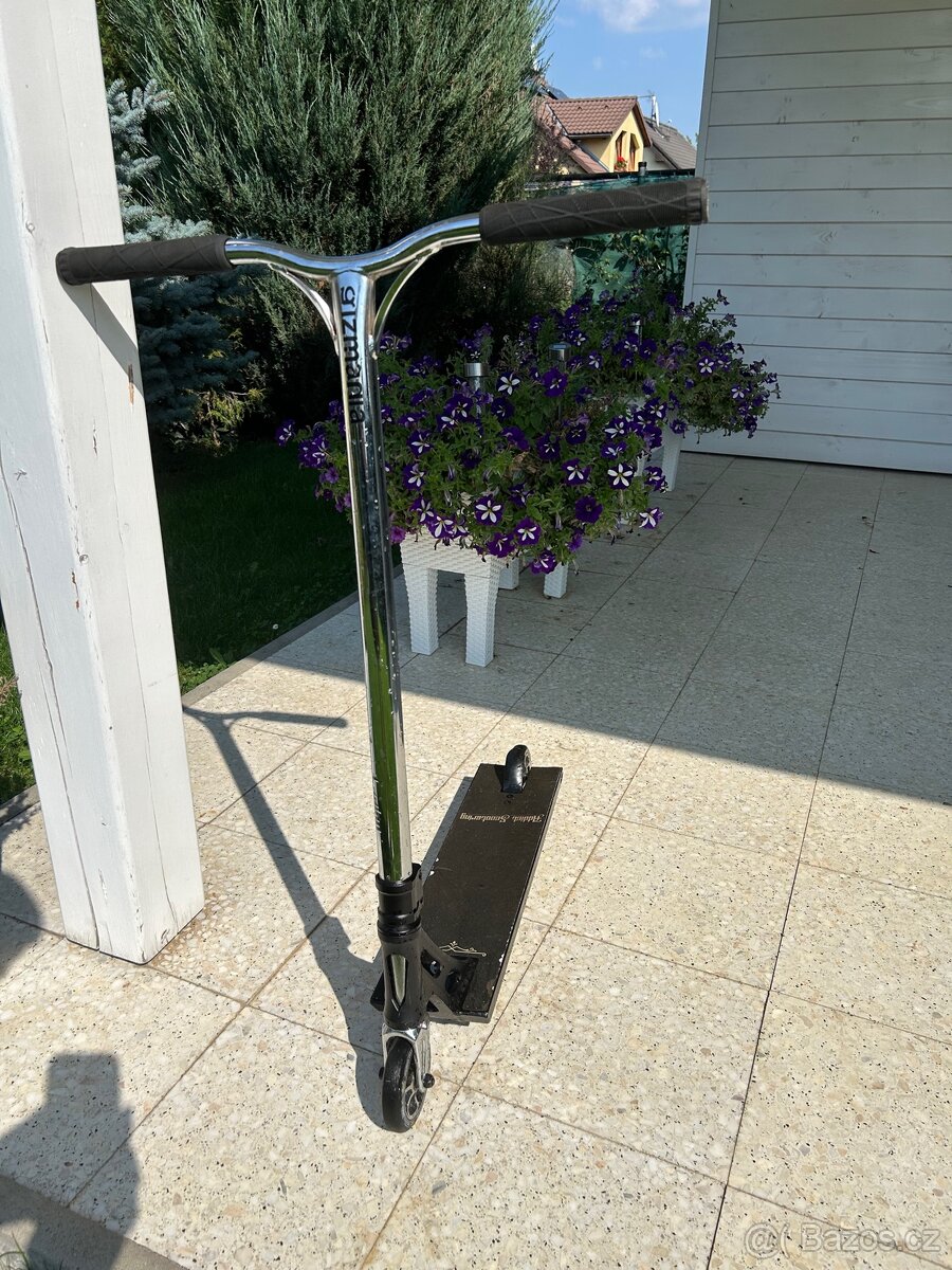 Addict - Equalizer - Haze Black/Chrome - Freestyle koloběžka