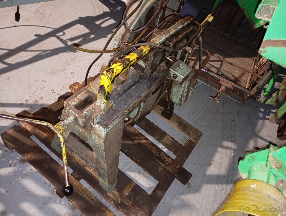 Strojní pila na kov