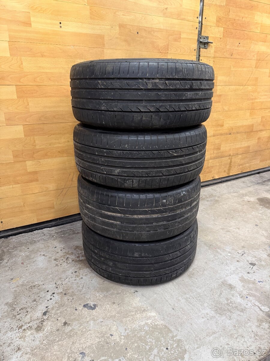 Letní pneu 225/40/18