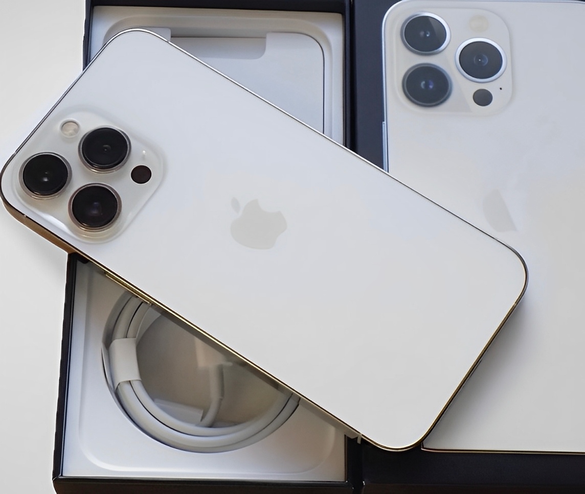 IPhone 13 Pro Max Silver BATERIE 100% TOP