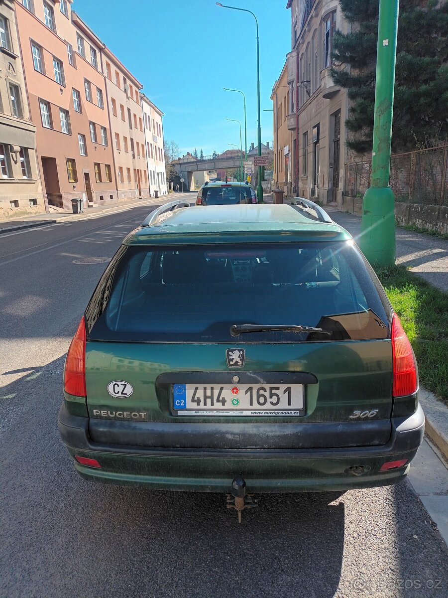 Peugeot 306