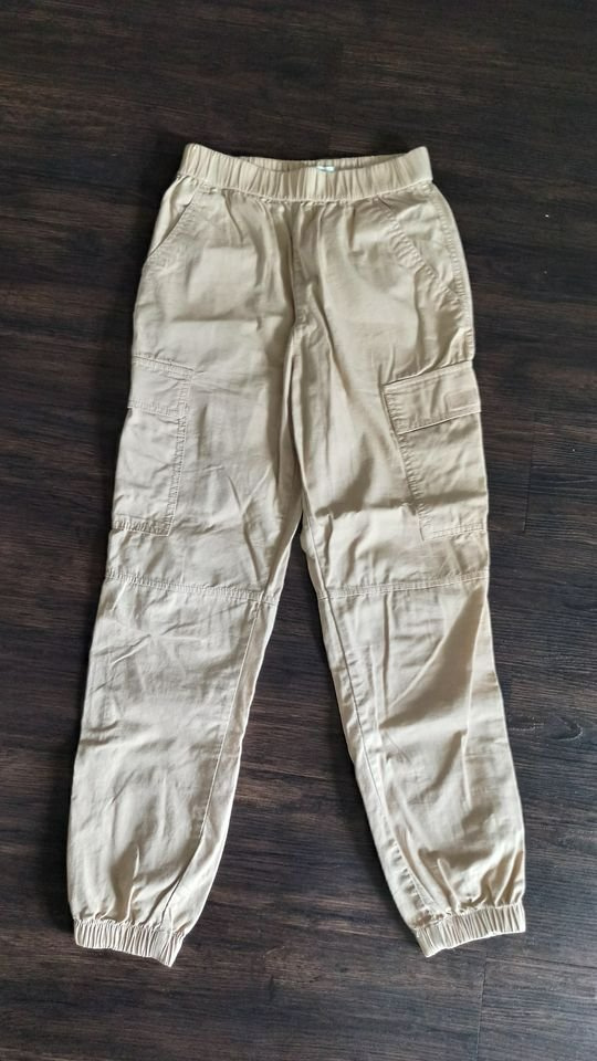 Pěkné kalhoty pískové barvy velikost 158 h&m