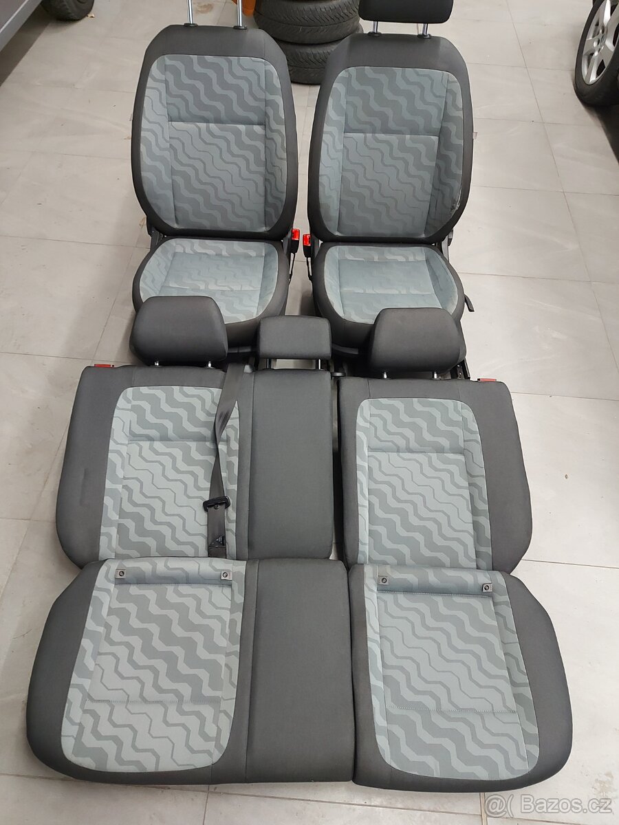 Fabia 2 - sedačky s výhřevem a airbagem