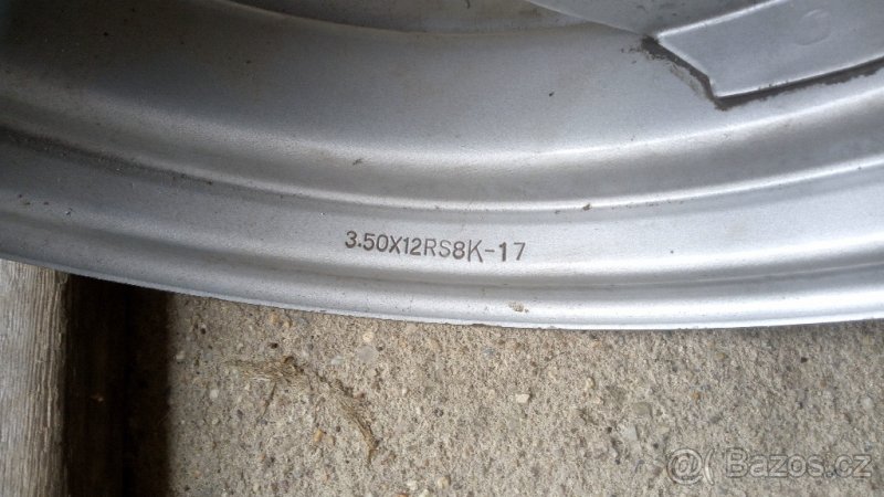 Na skůtr Yuki Hawk 125, 50, TGB 125, Meteorit 125, typ 303