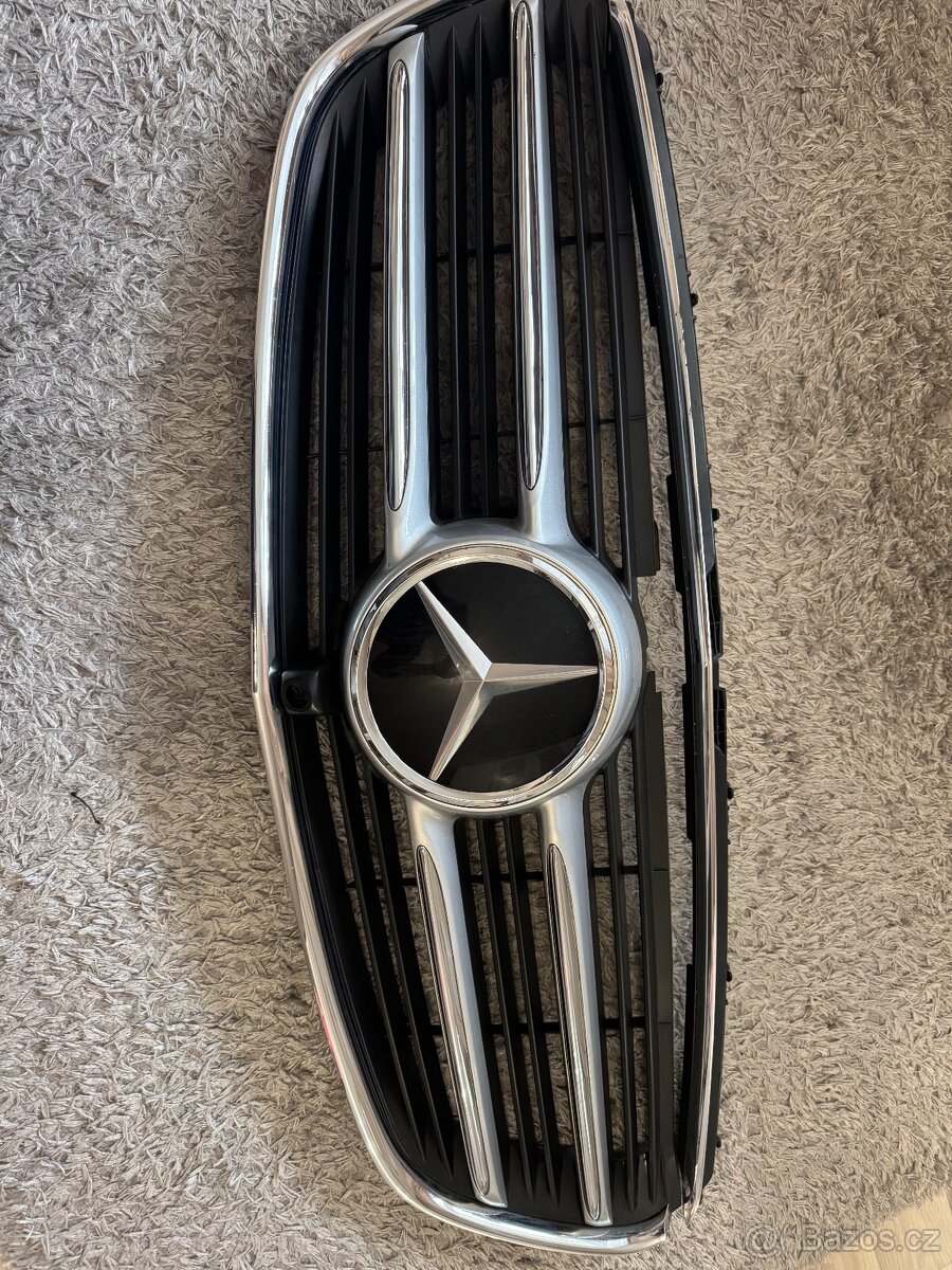 Přední maska Mercedes V - clsss