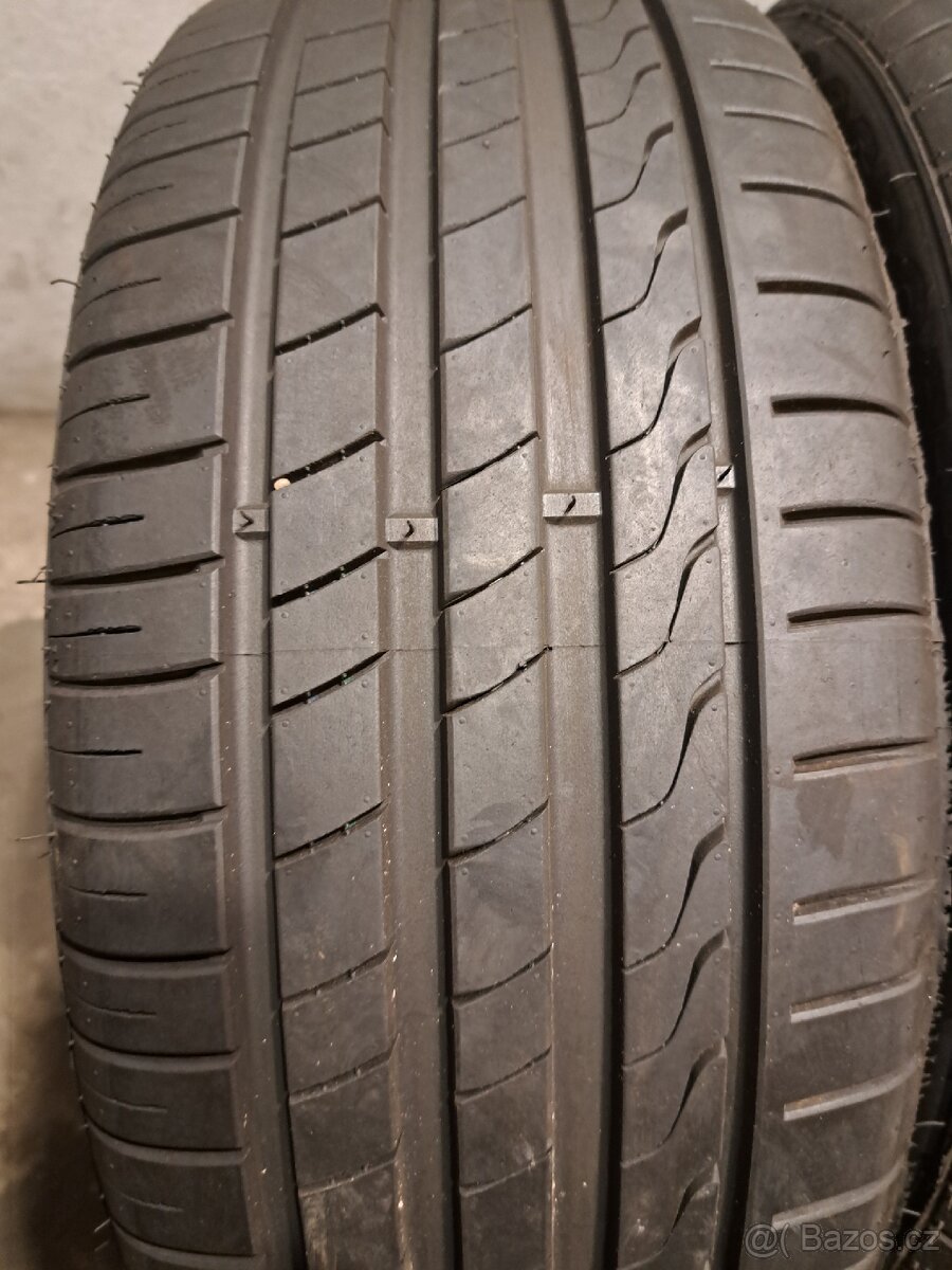 letní pneumatiky 215/45/16