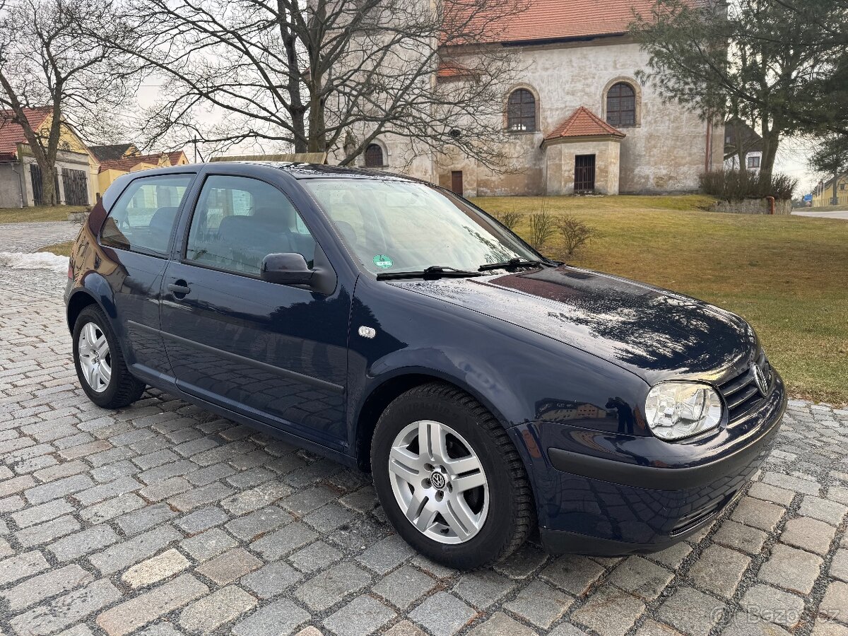 Volkswagen Golf 4 1.6 16v 77kw