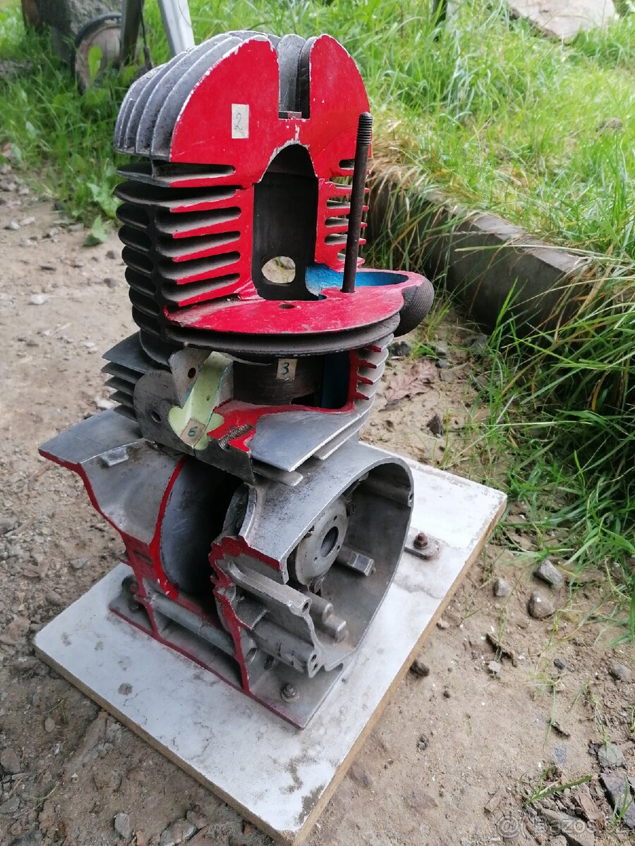Jawa ČZ kývačka 125, 175